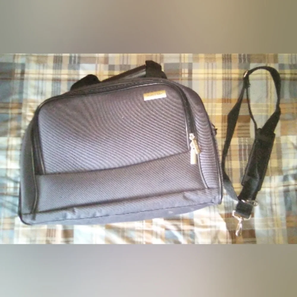 💻Forecast Travel Case 💼